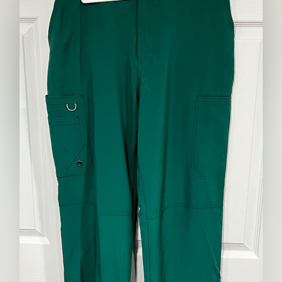 Matching set of Infinity brand Size M Top and Bottom’s. Like new - Picture 3 of 4